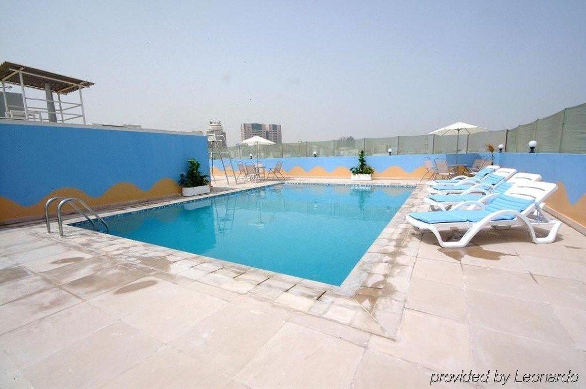 Golden Square Hotel Apartments Dubai Ngoại thất bức ảnh