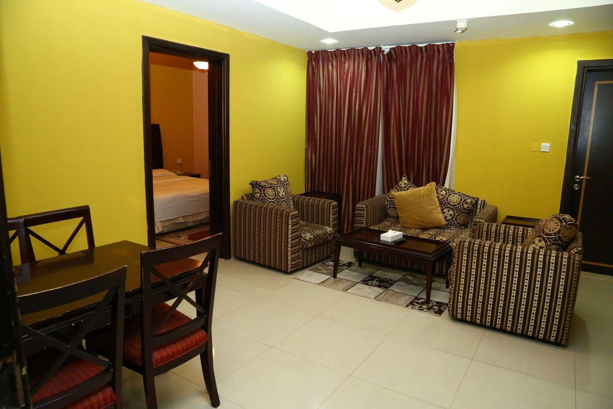 Golden Square Hotel Apartments Dubai Ngoại thất bức ảnh