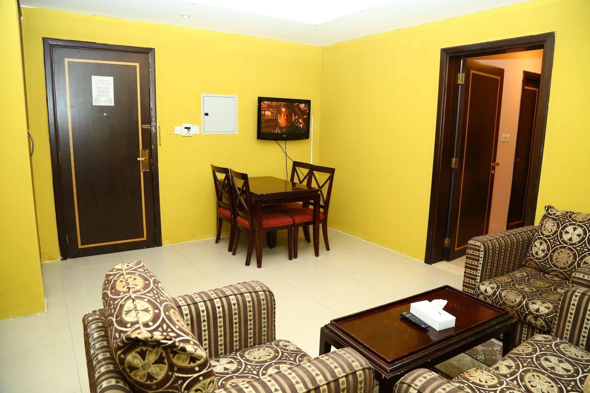 Golden Square Hotel Apartments Dubai Ngoại thất bức ảnh