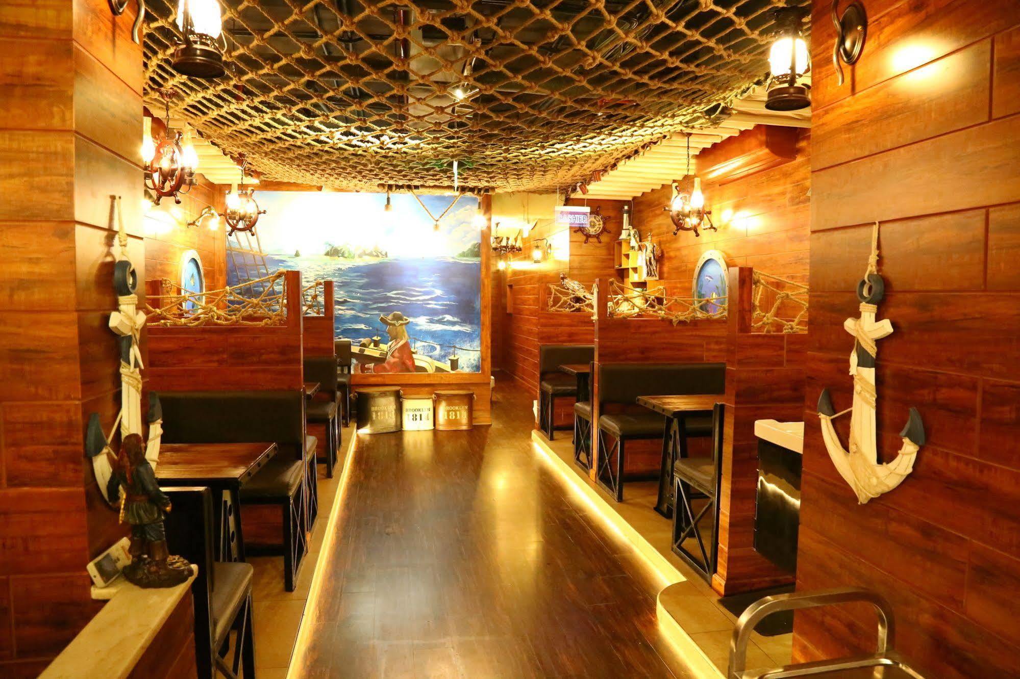 Golden Square Hotel Apartments Dubai Ngoại thất bức ảnh